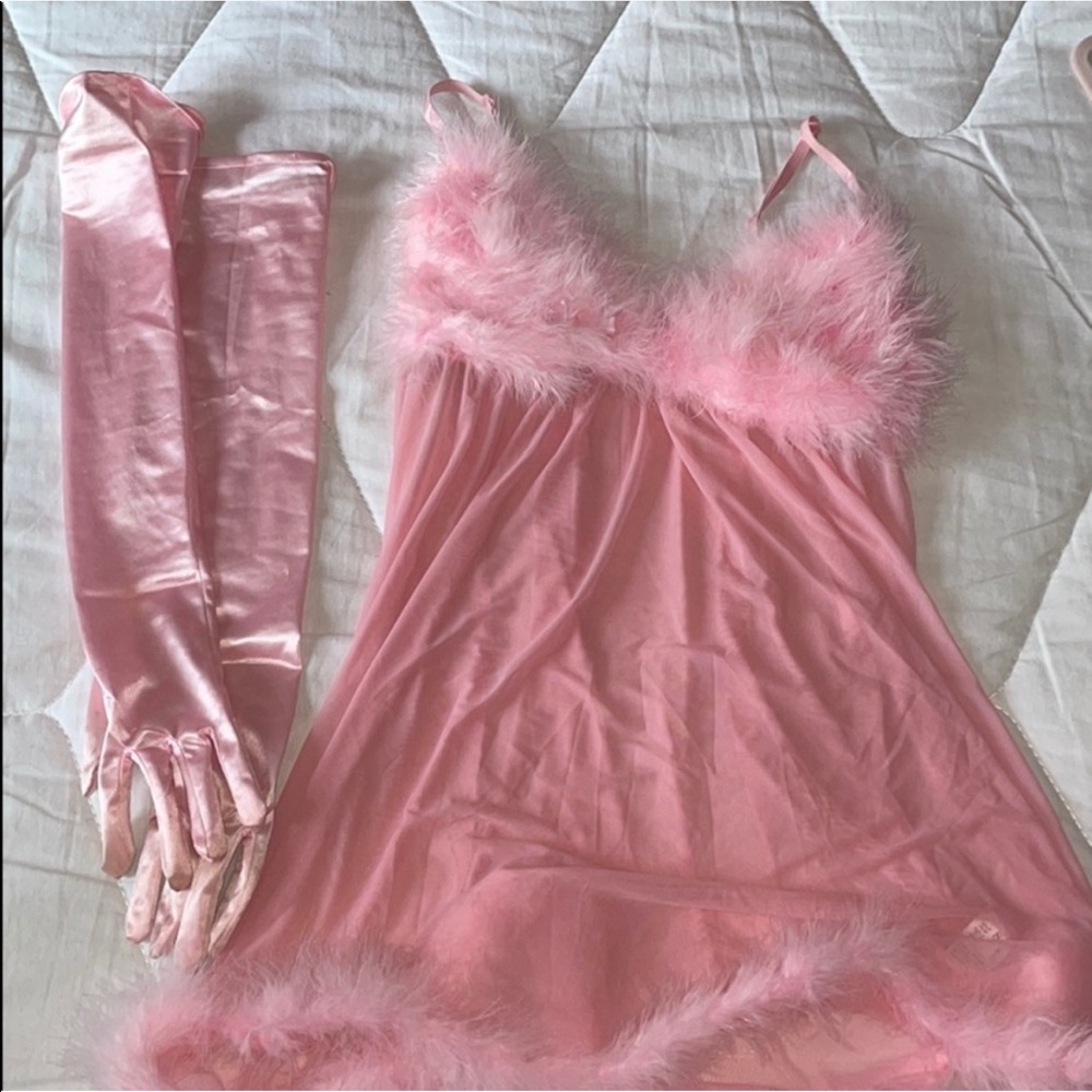 PINK FEMBOT COSTUME💕